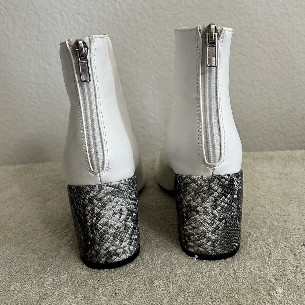 Truffle Collection Women's Size 7 White Snake Skin Block Ankle Boots - Picture 5 of 13